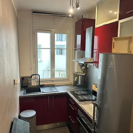 منزل للإقامة Piece Principale Dans T2 Equipe, 1ier Etage, Entree-sortie Libre Bois-Colombes